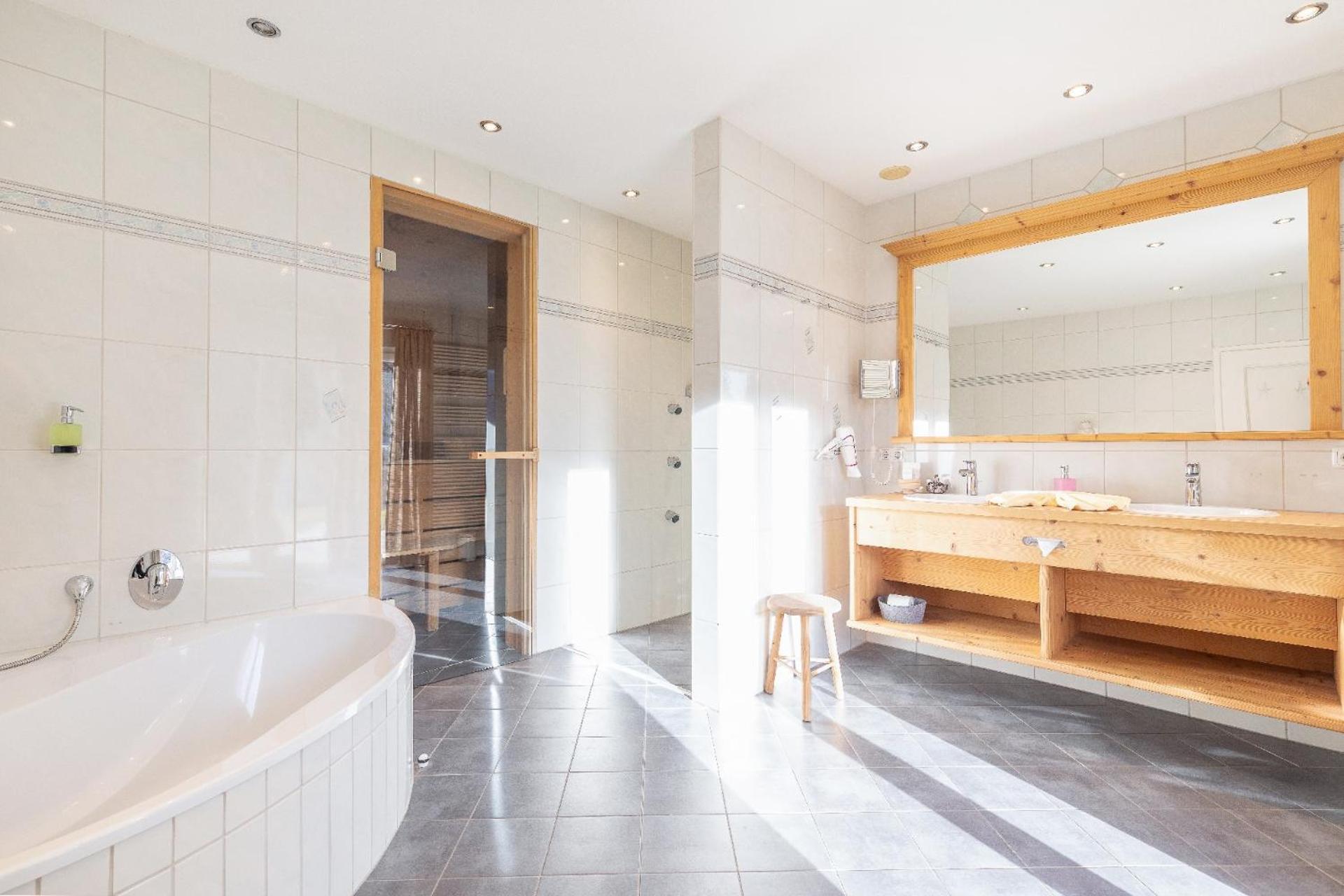 Luxus Ferienhaus Salzburg Chalet Mit Pool, Sauna, Whirlpool, Kamin Grossgmain Eksteriør billede